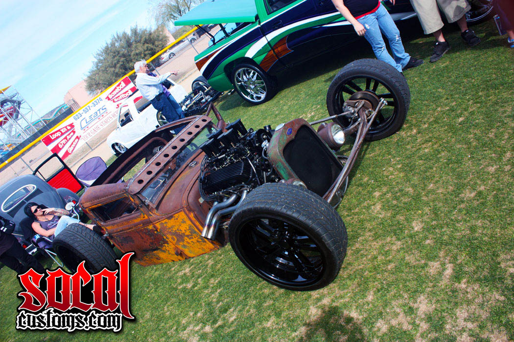 http://www.socalcustoms.com/Shows/2011/BringTheNoize/images/BTN2011_151.jpg